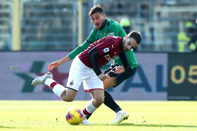 宋凯会见AFC主席萨尔曼 提出承办一届U17亚洲杯